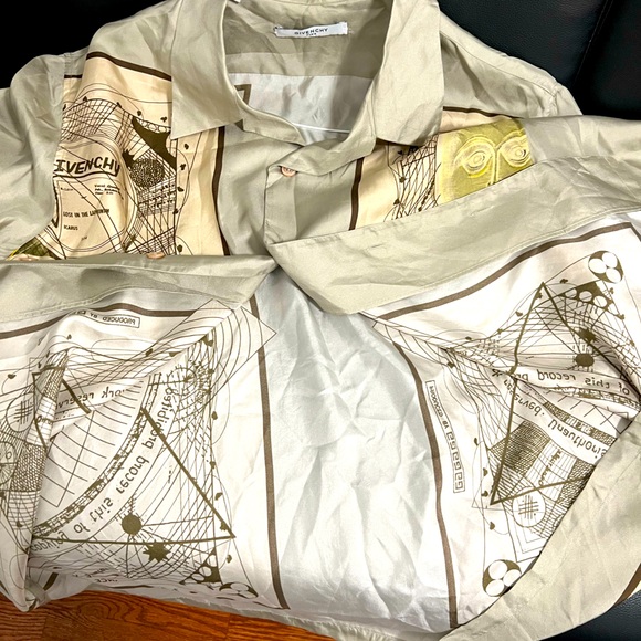 Givenchy Button Down Short Sleeve Shirt Size 41 (Mens) - Picture 4 of 4